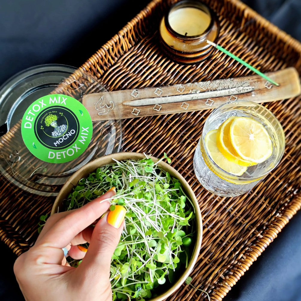 Mocno miksevi salate